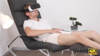RIM4K. Girl saw man jerking off to VR porn and gave him