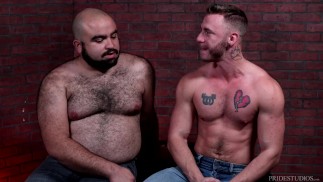 Bearback - Muscle Hunk ist ein Bärenjäger