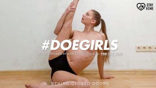 DoeGirls - Russian Teen Mia Split Stretching Her Little Pussy On A Dildo
