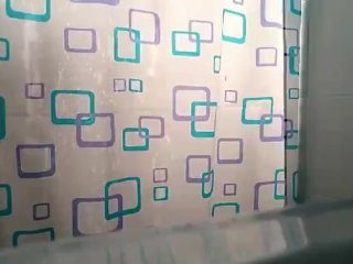 Real Voyeur.Latina Pawg caught_naked.