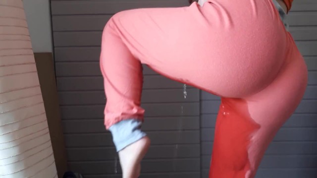 Pants Piss - Pissing in Pants in my Room - Pornhub.com