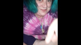 Blue haired bbw worships her stinky feet!