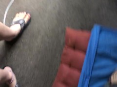 I love the way My feet sound in My flip flops!