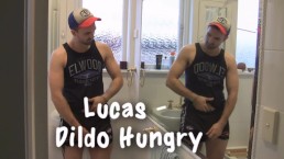 Lucas An Aussie Top Loves a Dildo and Makes Him Shoot Big Cum Loads