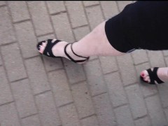Barfuß im Auto - Screenshot 16 of 16 - Kink