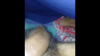 мастурбирую в поту и между простынями моё густое молоко для тебя 