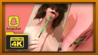 Stories Snapchat No. 21 Een verschrikkelijke vrouw masturbeert met een tandenborstel