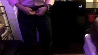 Šéfovo náhodné péro uklouznutí v kanceláři