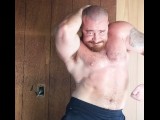 Big Bodybuilder Sweaty Posing OnlyfansBeefBeast