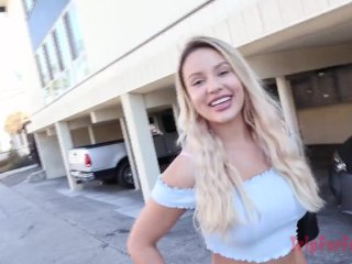 Big boobs white girl, I remember that her boobs are so heavy ! screenshot number 0