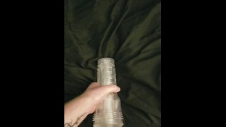 Fleshlight трахается после окантовки