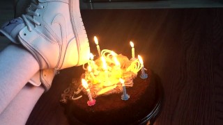 Crush Cake and Destroy Nike (Helga Li) - Pornhub.com