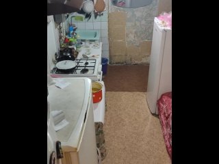 I'm collecting lunch for tomorrow. And eat late dinner.