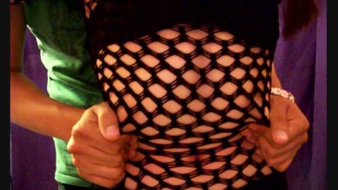 S07 Dedo do umbigo e soco na barriga da prostituta excitada sexy