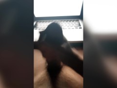 ГОРЯЧИЙ ПАРЕНЬ СТОНЕТ, ПОКА ДРОЧИТ / МАССИВНЫЙ ЧЛЕН - Screenshot 11 of 16 - Orgasm