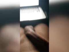 ГОРЯЧИЙ ПАРЕНЬ СТОНЕТ, ПОКА ДРОЧИТ / МАССИВНЫЙ ЧЛЕН - Screenshot 13 of 16 - Big Cock