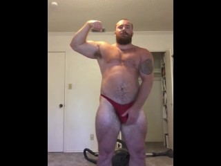 Bodybuilder Flexing Em Revelar Porta-malas OnlyfansBeefBeast