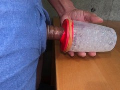 【高画質4Ｋ】○変態が気持ちいいオナホで腰フリオナニー - Screenshot 1 of 16 - Adult Toys