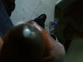 Пытаюсь кончить в рот сучке сегодня вечером.