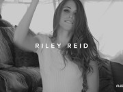 Preview 1 of Riley Reid Gets Her Pussy Molded!