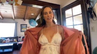 Шери ДеВиль доит своего настоящего пасынка для сливок для кофе ТРЕЙЛЕР 