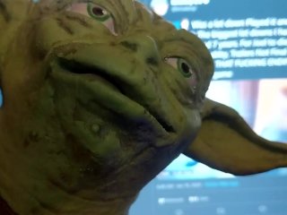 Yoda Watches TLOU2 FansRealize The Leaks Were_REAL!