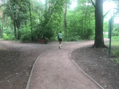 МАНЬЯК ПОДГЛЯДЫВАЕТ ЗА ТЕЛКОЙ В ПАРКЕ И СЛЕДИТ ЗА НЕЙ 4К - Screenshot 16 of 16 - Masturbate