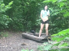 МАНЬЯК ПОДГЛЯДЫВАЕТ ЗА ТЕЛКОЙ В ПАРКЕ И СЛЕДИТ ЗА НЕЙ 4К - Screenshot 6 of 16 - Masturbate