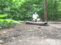 МАНЬЯК ПОДГЛЯДЫВАЕТ ЗА ТЕЛКОЙ В ПАРКЕ И СЛЕДИТ ЗА НЕЙ 4К - Screenshot 9 of 16 - Young