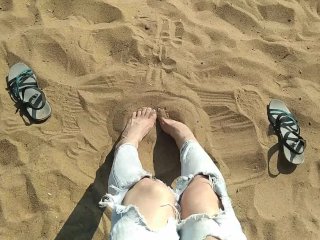 I Play Foot Fetish on a Public Beach with the Sand with My Sweet Legs. FeetNeed to_Lick GinnaGg