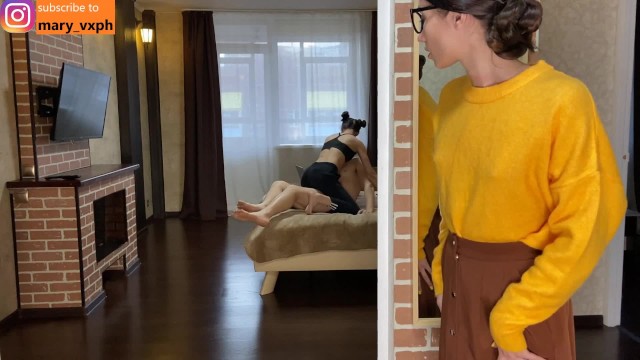 ТРАХАЮ СВОЮ ГОРЯЧУЮ МАЧЕХУ, ПОКА МОЯ ДЕВУШКА В ШКОЛЕ