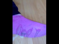 I cum on her Teen soles ( in sneakersocks)