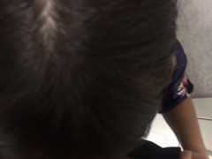 Доставщик пиццы кончил ей в рот - Screenshot 3 of 16 - Sucking Dick