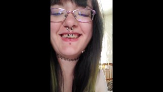 哥特女孩要你来找她