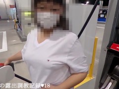 えみり Tシャツ1枚でお買い物＆ガソリンスタンド 道路脇全裸拘束露出チャレンジ - Screenshot 10 of 16 - Outside