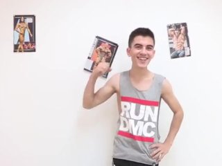 Jordi quiere ponerse cachas, pero se folla a su personal trainer screenshot number 0