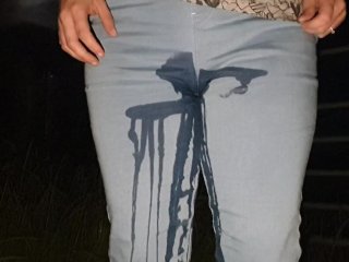 jeans wetting, pisst, pee pants, pee