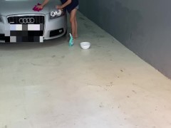 Video El técnico me usa, abofetea, y me a lamer su cum mientras lavo el coche. Nos pillan
