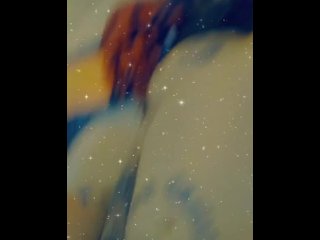 Me fingerin myself
