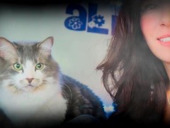 Yoda Tells Alinity's Cat Milo Through The Force To Bite Her (ASMR) - Screenshot 9 of 16 - Alinity