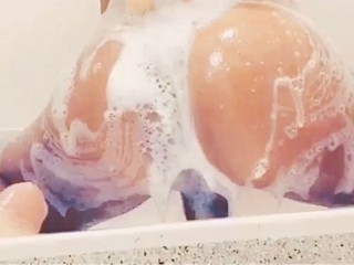 Mojado Juicy Twink Bubble Butt - Compilación De Ducha (Masturbación)