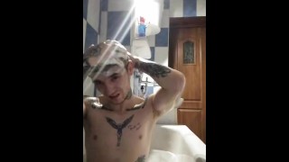 Follow Me Guys Take A Bath With Gayboy Ilianloveeu From Chaturbate