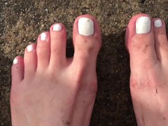ASMR dirty wet toes in the sun