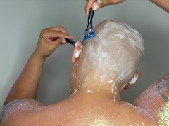 ASMR Headshave - Screenshot 13 of 16 - Headshave