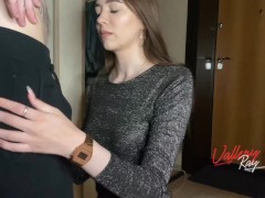Сводная сестра отсосала брату в прихожей - Screenshot 5 of 16 - Blowjob
