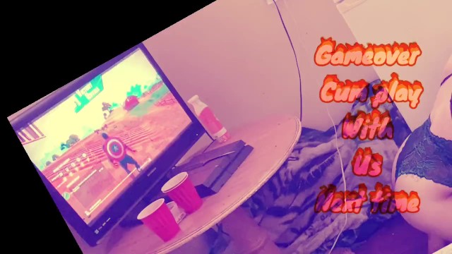 Высосал его досуха, пока он играл в FORTNITE