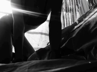 Jugando con mi cuerpo para ti.