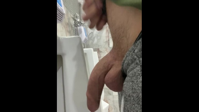 Jerking Huge Cock Public