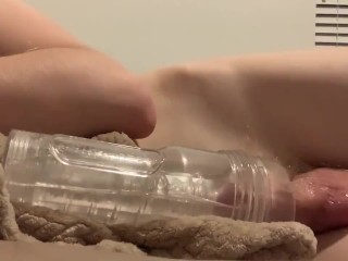 Кончаю в моем новом прозрачном свете после 5 дней без мастурбации. Я так много приходил, лол.
