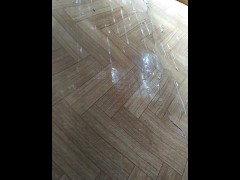Стену обкончал